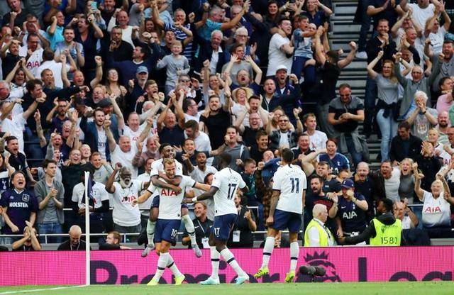 球队反超比分成功，逆转经典重演