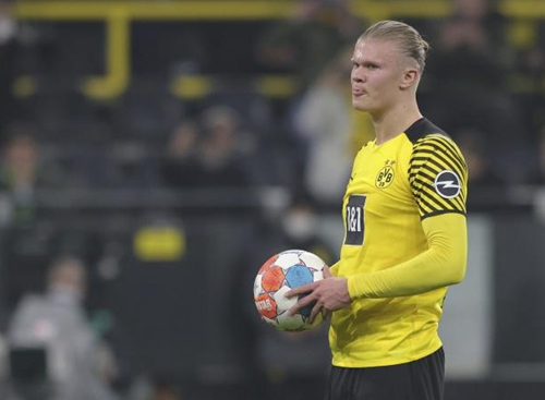 太阳报：奥利塞帮助埃泽适应枪手新生活，二人经常会在线下棋