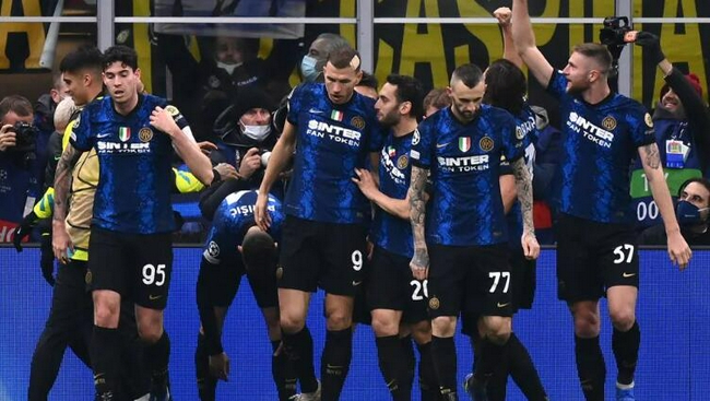 埃姆雷-詹：我们本有着很高的目标，但被淘汰了；赛季还很长