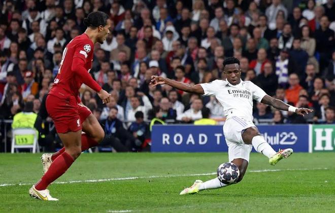 男子冰壶：中国5-2复仇菲律宾，三连胜稳居榜首，剑指冬奥